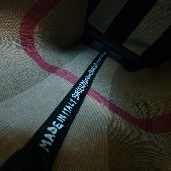 BURBERRY Medium Doodle Canvas Logo Tote Bag - Picture 9 of 15